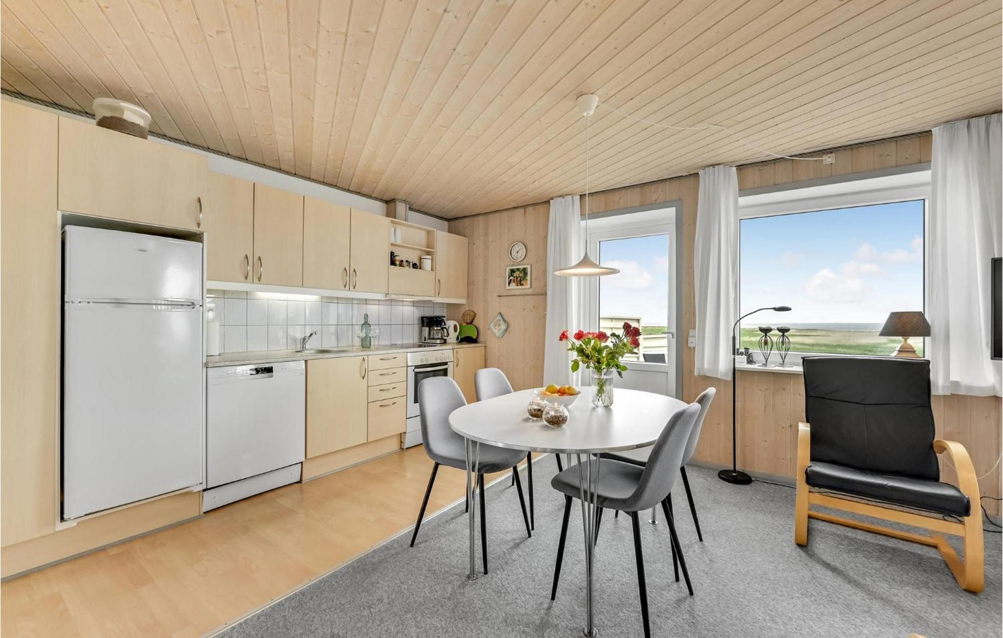 Lovely Apartment In Hvide Sande With Kitchen Havrvig Eksteriør billede
